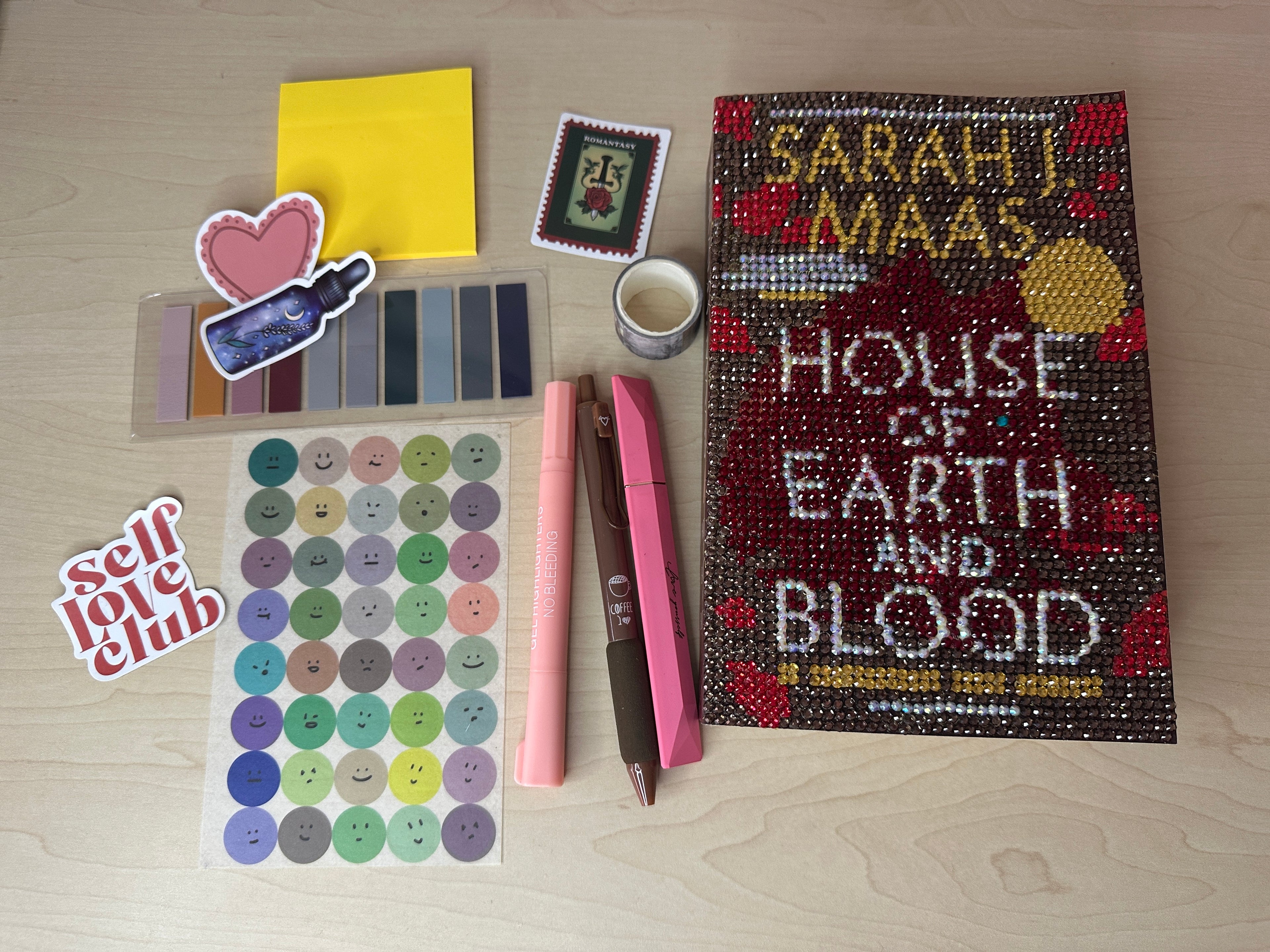 House Of Earth And Blood by Sarah J. Maas